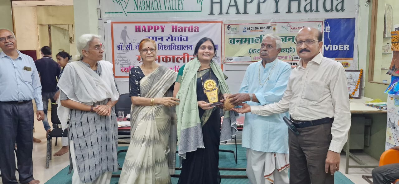 ग्रीष्मकालीन व्यक्तित्व विकास शिविर