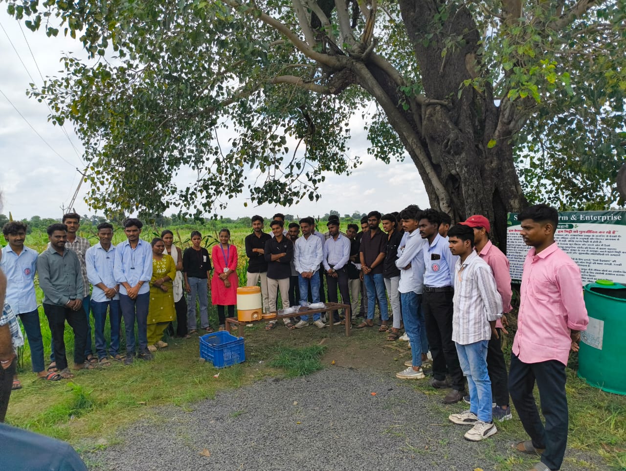 मिशन हैप्पी हरदा के अंतर्गत प्राकृतिक खेती के साथ आधुनिक कृषि तकनीकों का करेंगे अध्ययन